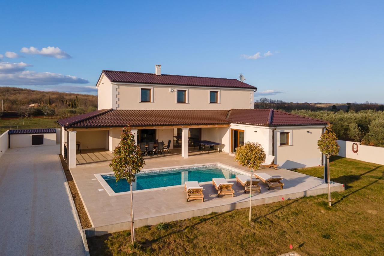 Villa Lydia Marčana Exteriör bild