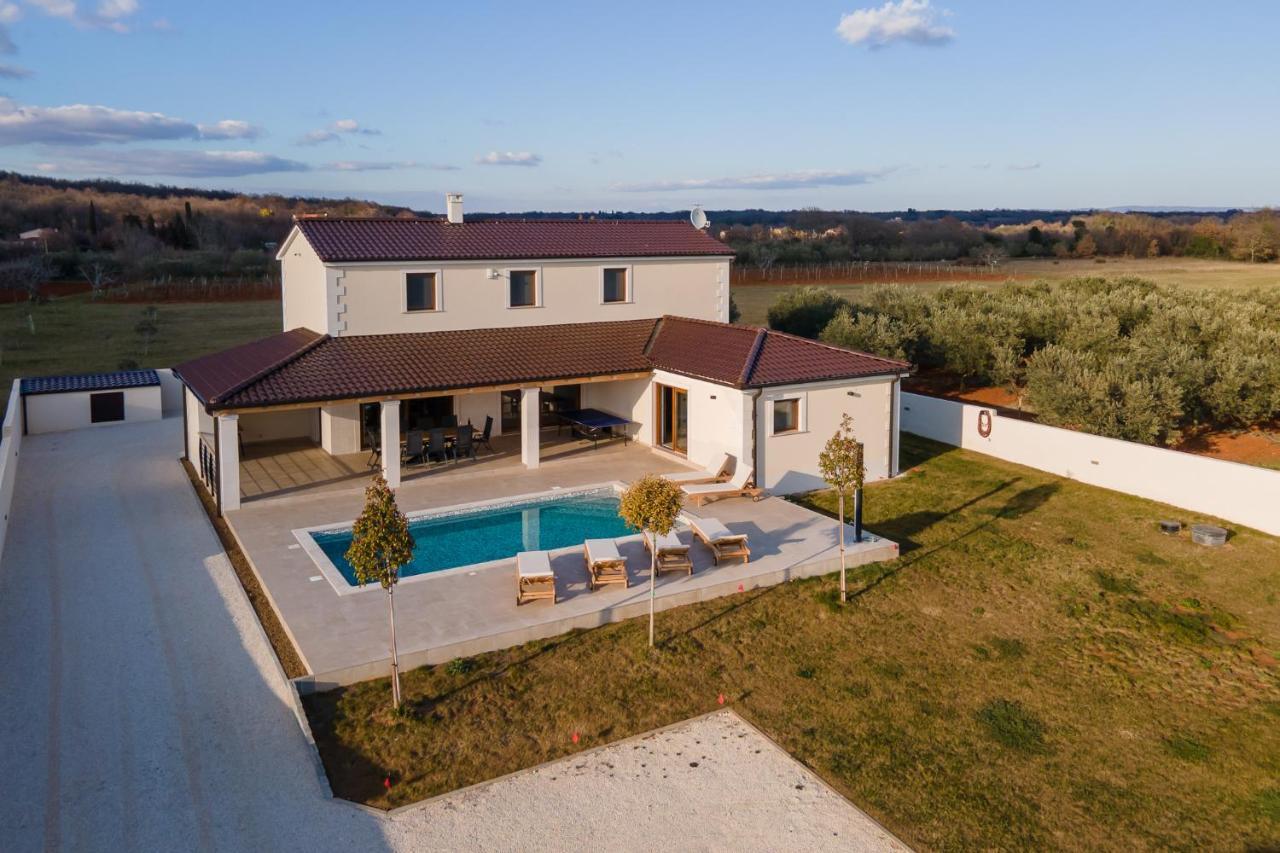 Villa Lydia Marčana Exteriör bild