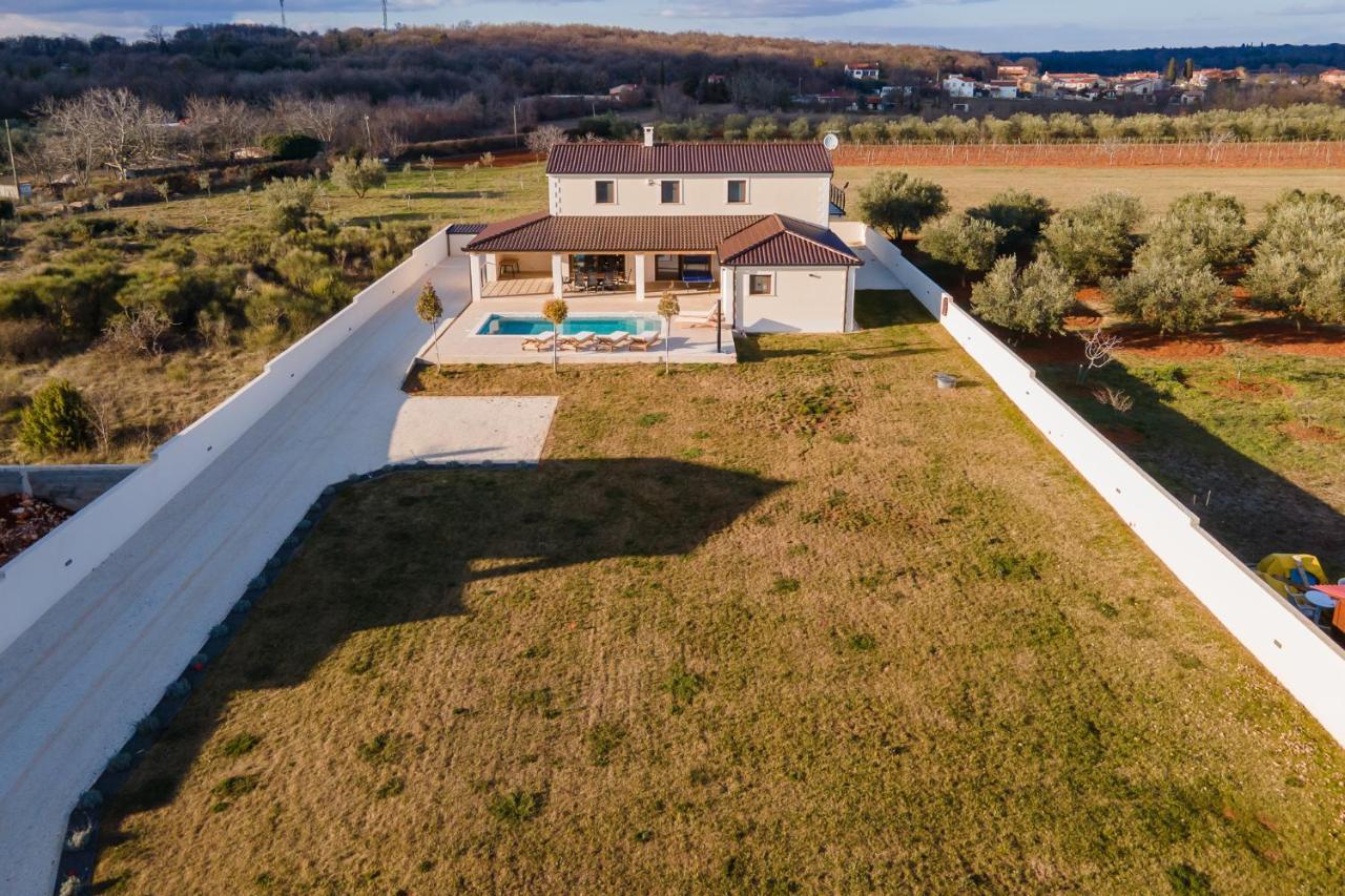 Villa Lydia Marčana Exteriör bild