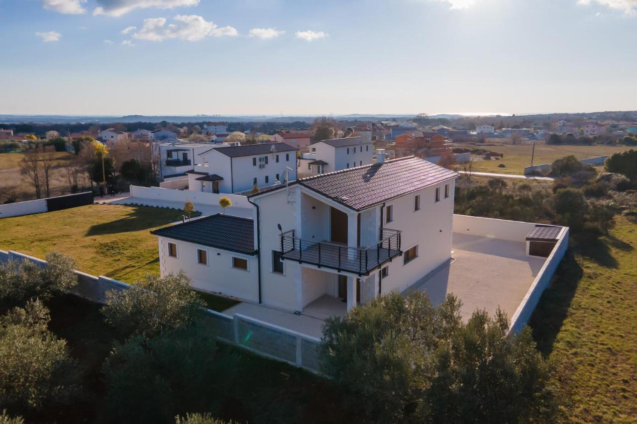 Villa Lydia Marčana Exteriör bild