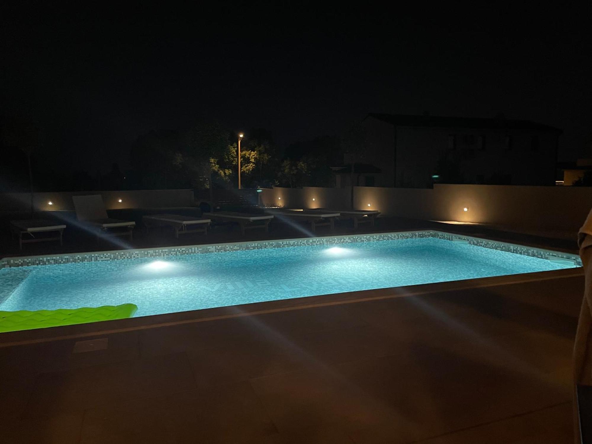 Villa Lydia Marčana Exteriör bild